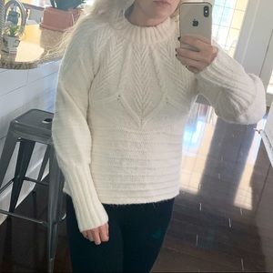 NWOT. Universal threads balloon sleeve sweater